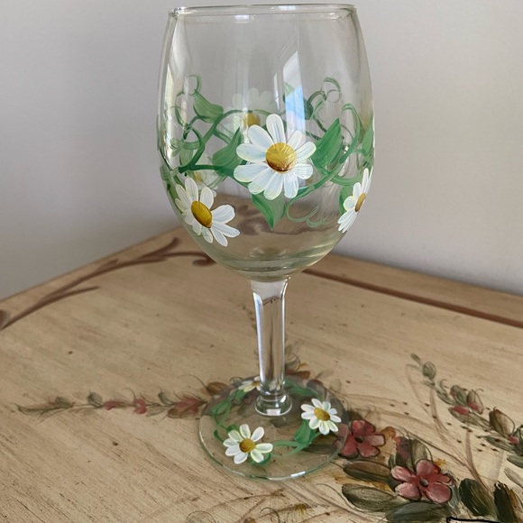 Trio of Hand-Painted Wine Glasses - Picture 4 of 5